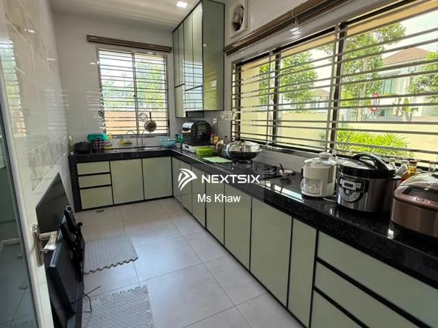 Warehouse for sale in Johor