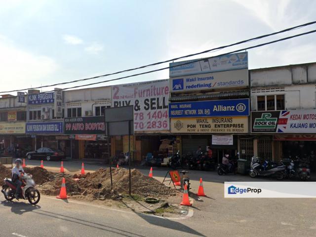 Shop for sale in Kajang, Langat