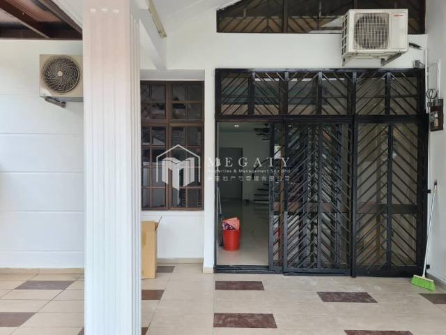 House for rent in Taman Ungku, Johor Bahru