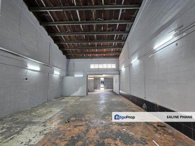 Warehouse for rent in Petaling, Subang Jaya