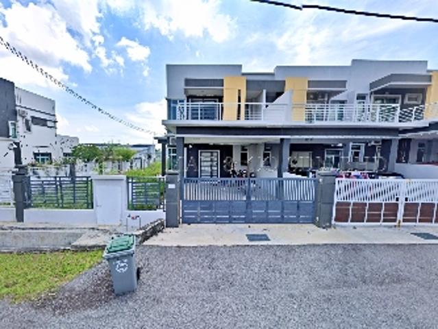 Terraced House for sale in Malaka