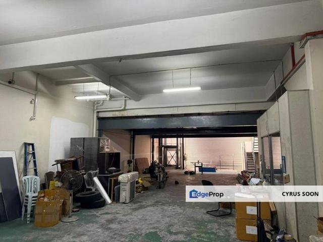 Warehouse for rent in Selayang, Selangor