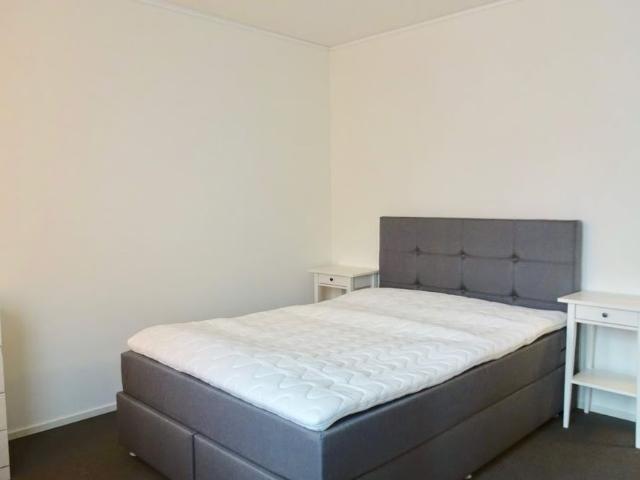 Haus mieten in Einigen, Zürich