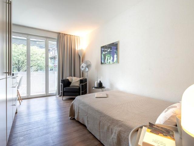 Haus mieten in Einigen, Zürich