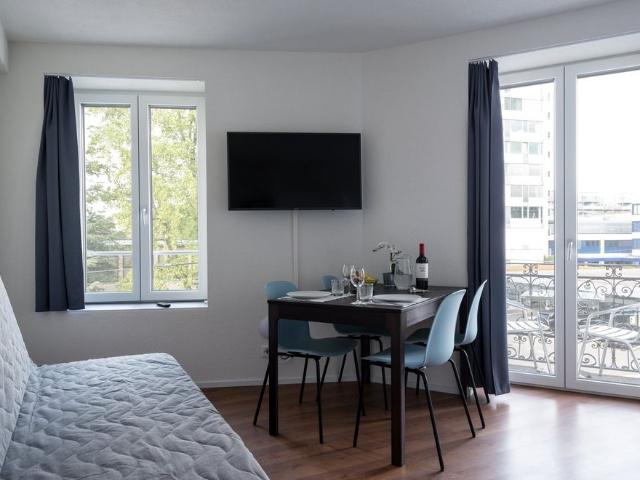 Apartment mieten in Einigen, Zürich