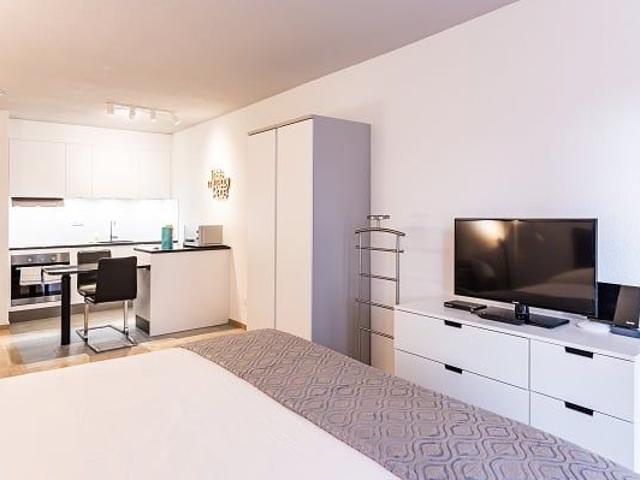 Haus mieten in Einigen, Zürich