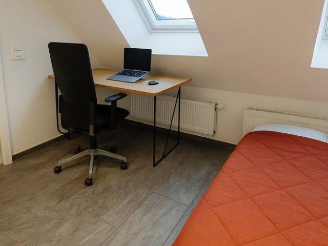 Apartment mieten in Einigen, Zürich