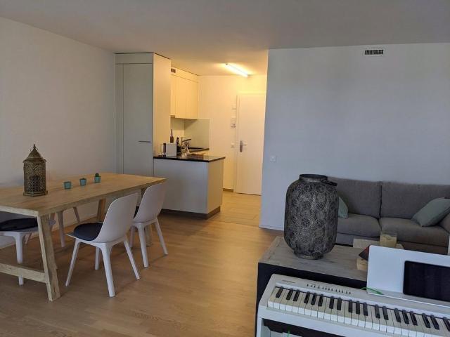 Haus mieten in Einigen, Zürich