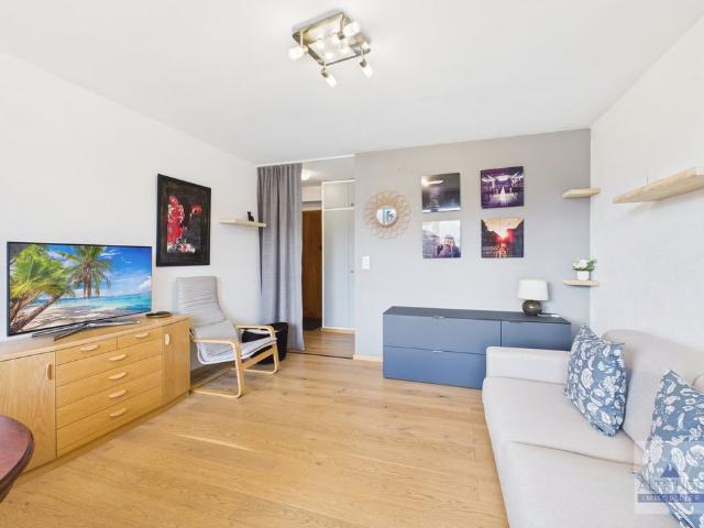 Studio mieten in Plans-Mayens, Lens
