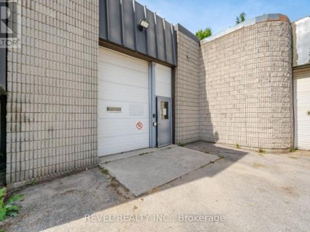 Commercial for rent in Milton, Ontario