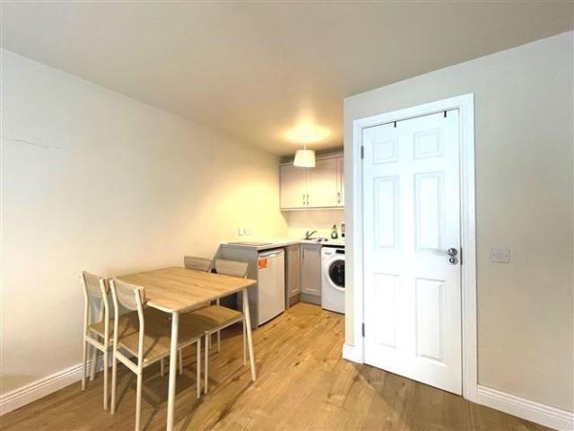 Apartment to rent in Bluebell, North Tipperary