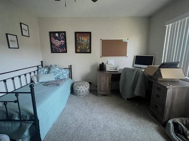 Room for rent in Huntington Beach, California