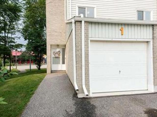 Townhouse for sale in North Bay, Ontario