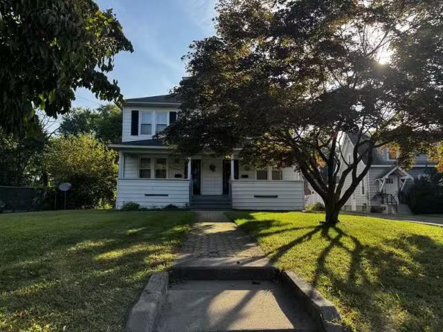 Condo for rent in East Hartford