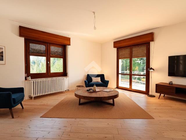Villa Indipendente in affitto a Curno, Lombardia