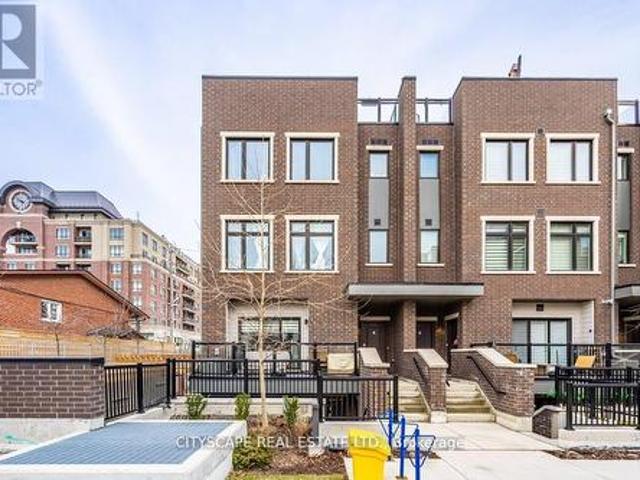 Townhouse for sale in Woburn, Ontario