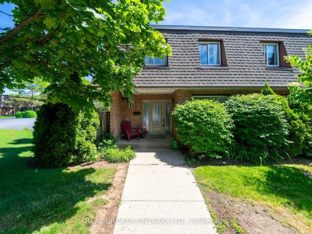 Condo for sale in Burlington, Ontario