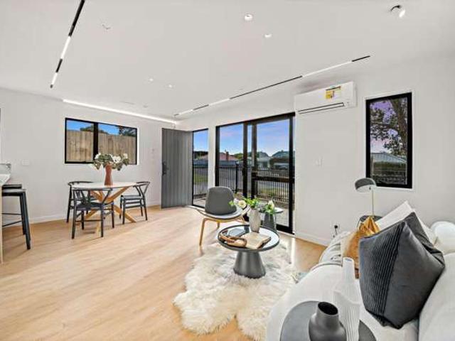 Townhouse for sale in Balmoral