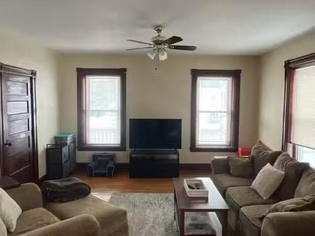 Condo for rent in Troy