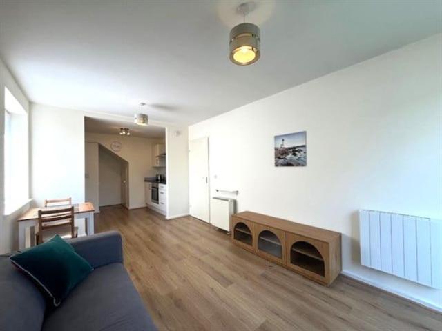 Apartment to rent in Bluebell, North Tipperary