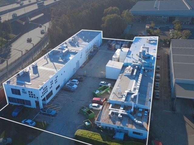 Warehouse for rent in Toombul, Queensland