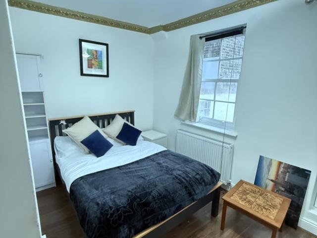 Apartment for rent in West Kensington, Greater London