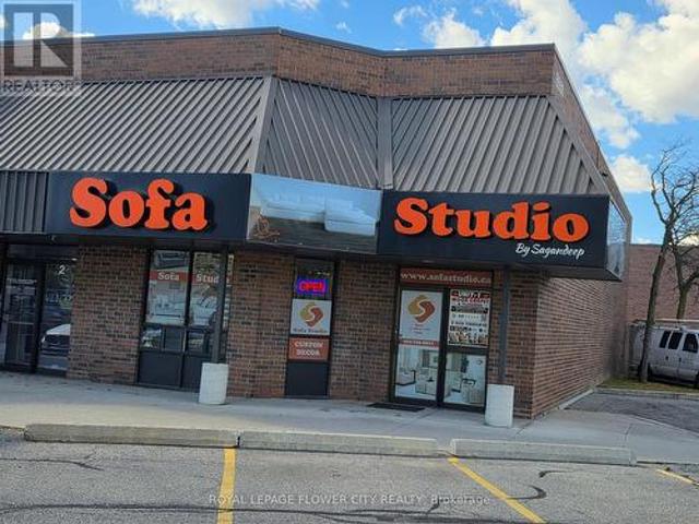 Commercial for rent in Brampton, Golden Horseshoe