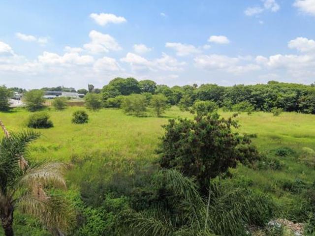 Land for sale in Hartbeespoort Dam Nature Reserve, North West