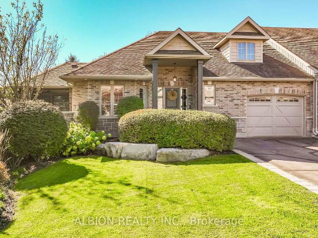 Apartment for sale in Woburn, Ontario