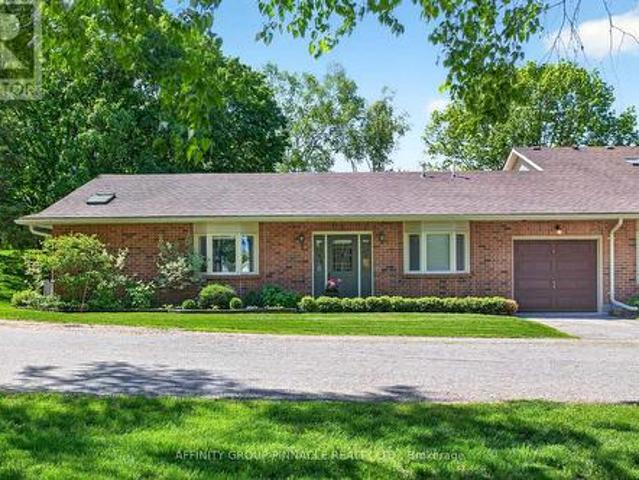 Townhouse for sale in Durham, Ontario
