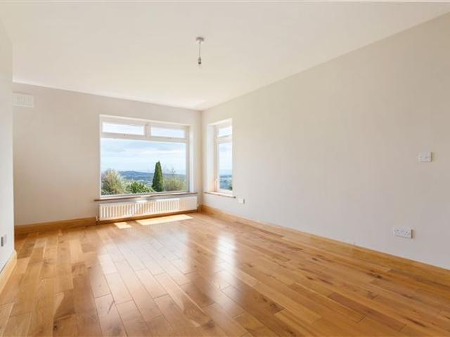 Detached House for sale in Bluebell, North Tipperary