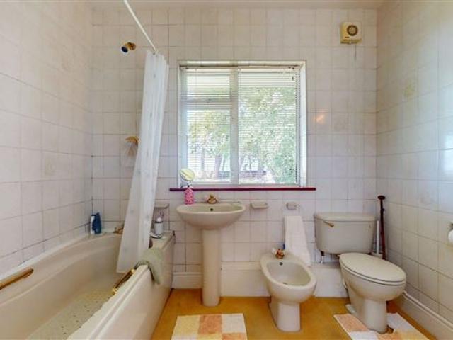Bungalow for sale in Howth, North Tipperary