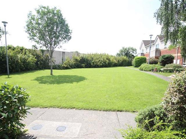 Apartment to rent in Dublin 15, North Tipperary