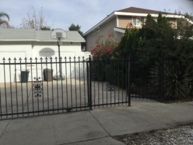 Room for rent in Canoga Park, California
