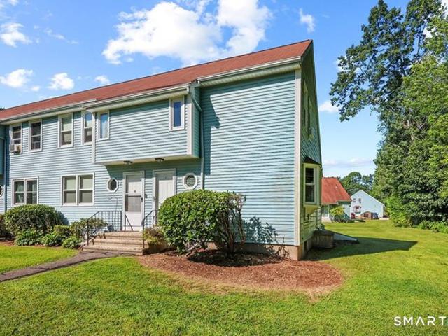 Townhouse for sale in Ellington, Connecticut