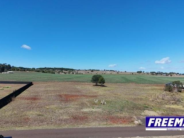 Land for sale in Memerambi, Queensland