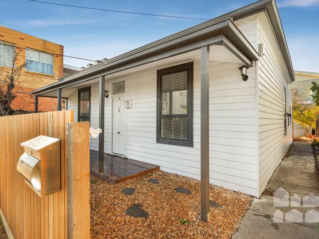 Granny Flat for rent in Seddon, Melbourne
