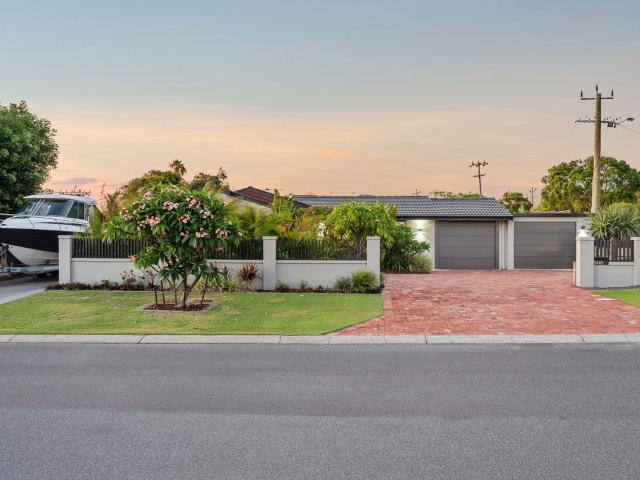 House for sale in Kallaroo, Western Australia