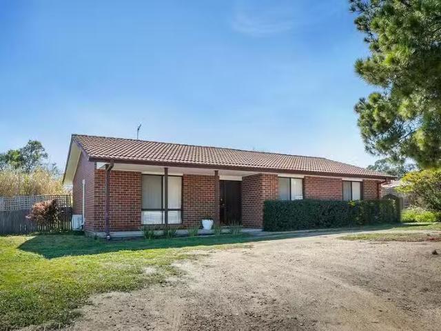 House for rent in Gilmore, Australian Capital Territory
