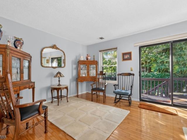 Townhouse for sale in Lebanon, New Jersey
