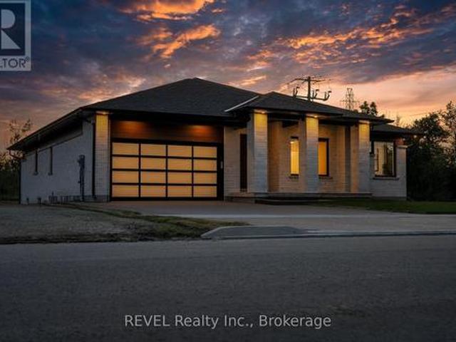 House for sale in Niagara, Ontario