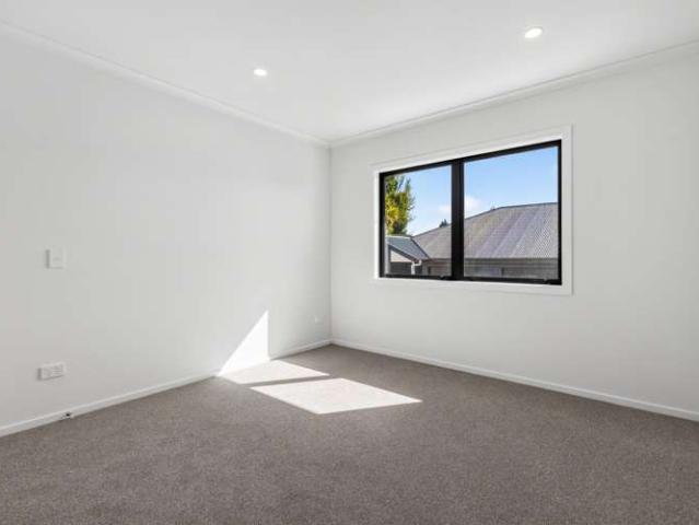 Townhouse for sale in Chartwell, Hamilton City