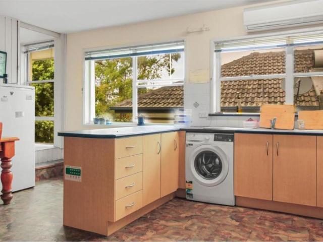 Room for rent in Wollongong West, New South Wales