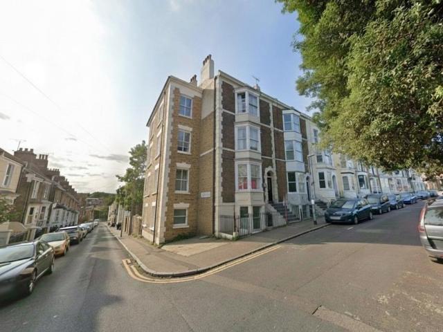 Apartment for rent in East Cliff, Acol