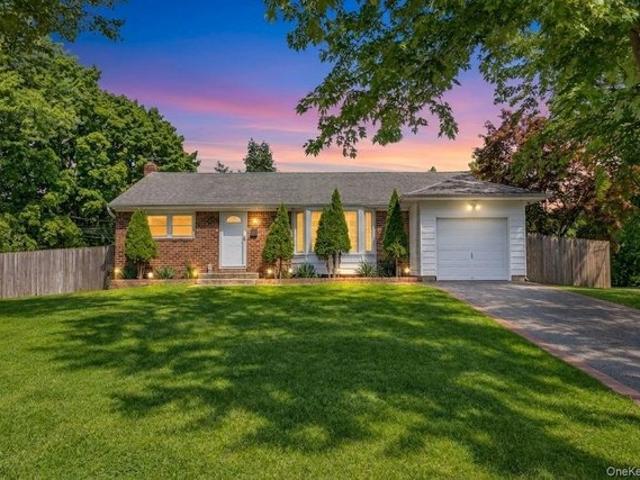 House for sale in Huntington, New York