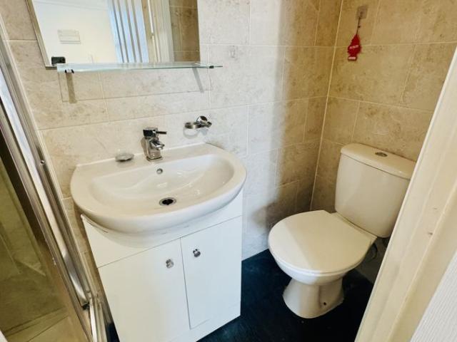 Apartment for rent in Upton Park, Greater London