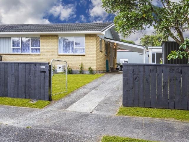 Townhouse for rent in Pauatahanui, Wellington