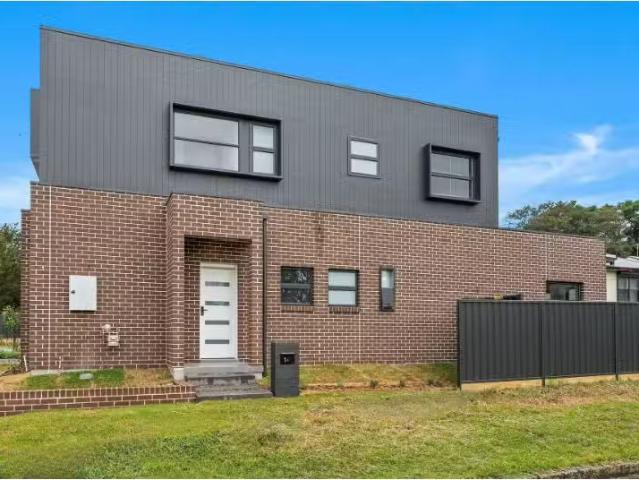 Condo for rent in Wollongong West, New South Wales