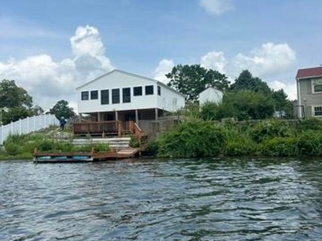 House for sale in Smithfield, Rhode Island