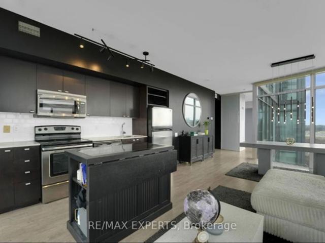 Room for rent in Etobicoke, Toronto